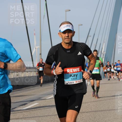 03.10.2026 - Köhlbrandbrückenlauf Strokosch-Dieckow http://msf.ph/oto/10602252 03.10.2026 09:37:58 Position 2 1204 meine-sportfotos.de