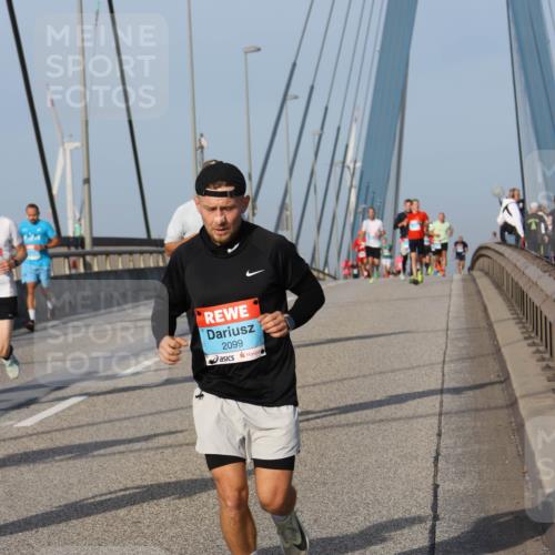 03.10.2026 - Köhlbrandbrückenlauf Strokosch-Dieckow http://msf.ph/oto/10602395 03.10.2026 09:38:13 Position 2 2099 meine-sportfotos.de