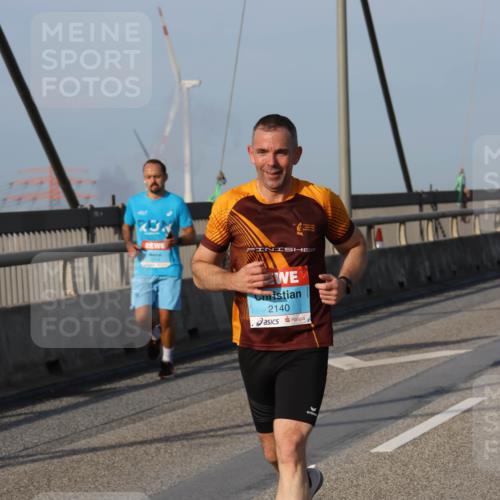 03.10.2026 - Köhlbrandbrückenlauf Strokosch-Dieckow http://msf.ph/oto/10602411 03.10.2026 09:38:18 Position 2 3, 2140 meine-sportfotos.de