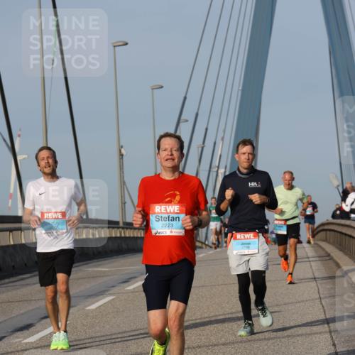 03.10.2026 - Köhlbrandbrückenlauf Strokosch-Dieckow http://msf.ph/oto/10602513 03.10.2026 09:38:26 Position 2 2223, 3798 meine-sportfotos.de