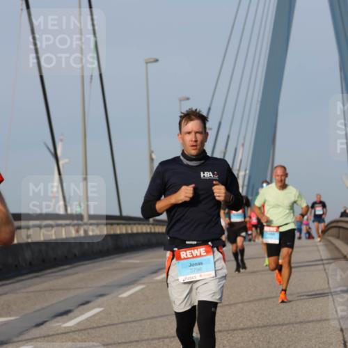 03.10.2026 - Köhlbrandbrückenlauf Strokosch-Dieckow http://msf.ph/oto/10602546 03.10.2026 09:38:29 Position 2 3798 meine-sportfotos.de