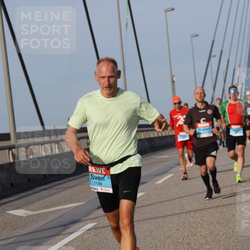 03.10.2026 - Köhlbrandbrückenlauf Strokosch-Dieckow http://msf.ph/oto/10602603 03.10.2026 09:38:32 Position 2 1196 meine-sportfotos.de