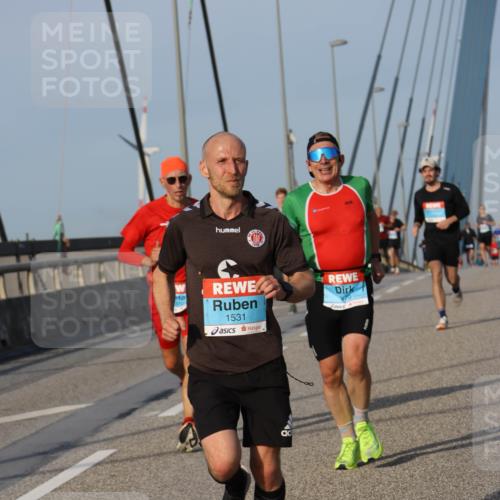03.10.2026 - Köhlbrandbrückenlauf Strokosch-Dieckow http://msf.ph/oto/10602634 03.10.2026 09:38:35 Position 2 1531 meine-sportfotos.de