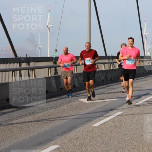 03.10.2026 - Köhlbrandbrückenlauf Strokosch-Dieckow http://msf.ph/oto/10602777 03.10.2026 09:38:50 Position 2 1941 meine-sportfotos.de