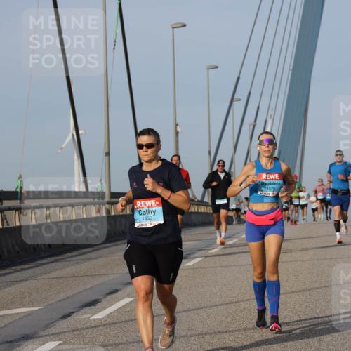 03.10.2026 - Köhlbrandbrückenlauf Strokosch-Dieckow http://msf.ph/oto/10602815 03.10.2026 09:38:54 Position 2 1952, 1575 meine-sportfotos.de