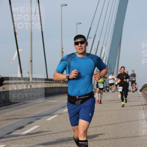 03.10.2026 - Köhlbrandbrückenlauf Strokosch-Dieckow http://msf.ph/oto/10602900 03.10.2026 09:39:02 Position 2  meine-sportfotos.de