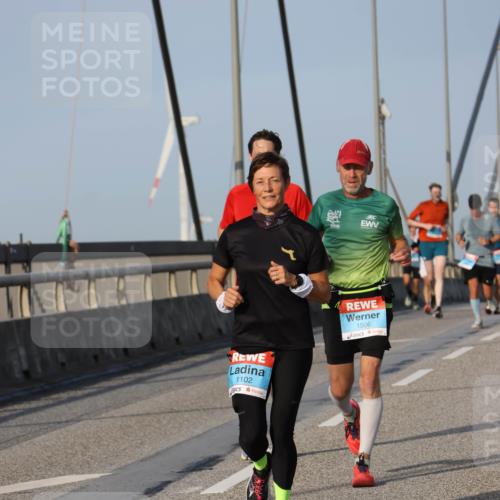 03.10.2026 - Köhlbrandbrückenlauf Strokosch-Dieckow http://msf.ph/oto/10602930 03.10.2026 09:39:08 Position 2 1102, 1506 meine-sportfotos.de