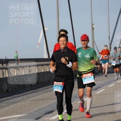 03.10.2026 - Köhlbrandbrückenlauf Strokosch-Dieckow http://msf.ph/oto/10602934 03.10.2026 09:39:08 Position 2 1102, 1506 meine-sportfotos.de