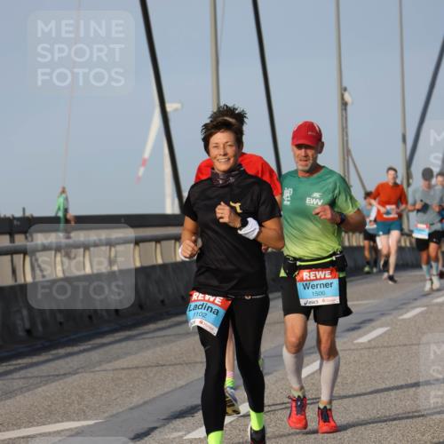 03.10.2026 - Köhlbrandbrückenlauf Strokosch-Dieckow http://msf.ph/oto/10602937 03.10.2026 09:39:08 Position 2 1102, 1506 meine-sportfotos.de