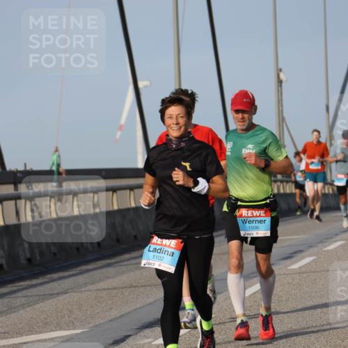 03.10.2026 - Köhlbrandbrückenlauf Strokosch-Dieckow http://msf.ph/oto/10602941 03.10.2026 09:39:08 Position 2 1102, 1506 meine-sportfotos.de