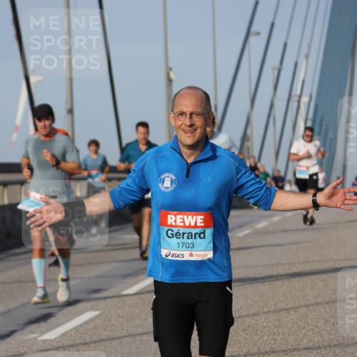 03.10.2026 - Köhlbrandbrückenlauf Strokosch-Dieckow http://msf.ph/oto/10603039 03.10.2026 09:39:16 Position 2 1703 meine-sportfotos.de