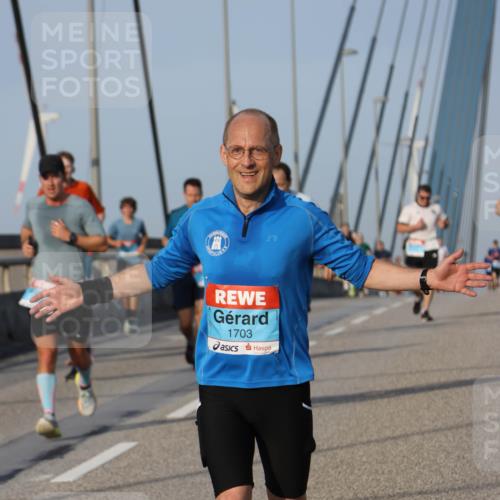 03.10.2026 - Köhlbrandbrückenlauf Strokosch-Dieckow http://msf.ph/oto/10603045 03.10.2026 09:39:16 Position 2 1703 meine-sportfotos.de