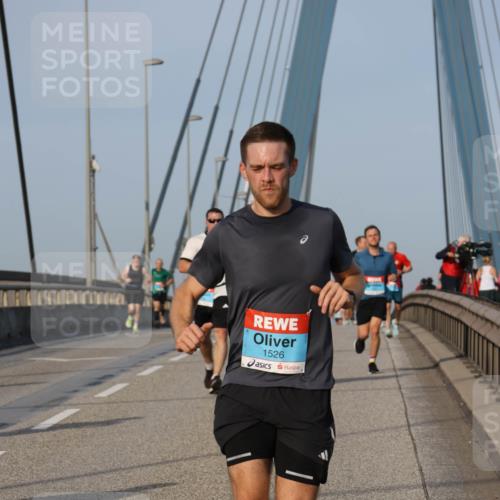 03.10.2026 - Köhlbrandbrückenlauf Strokosch-Dieckow http://msf.ph/oto/10603117 03.10.2026 09:39:21 Position 2 1526 meine-sportfotos.de