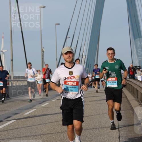 03.10.2026 - Köhlbrandbrückenlauf Strokosch-Dieckow http://msf.ph/oto/10603331 03.10.2026 09:39:40 Position 2 1359, 24, 1944 meine-sportfotos.de