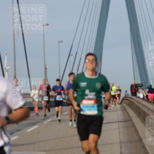 03.10.2026 - Köhlbrandbrückenlauf Strokosch-Dieckow http://msf.ph/oto/10603402 03.10.2026 09:39:42 Position 2  meine-sportfotos.de