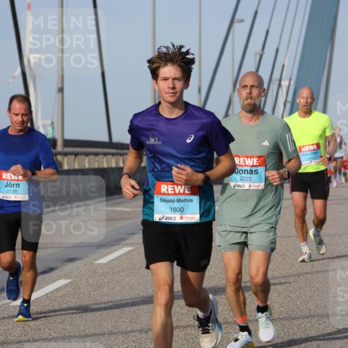 03.10.2026 - Köhlbrandbrückenlauf Strokosch-Dieckow http://msf.ph/oto/10603461 03.10.2026 09:39:51 Position 2 2138, 1600, 2222 meine-sportfotos.de