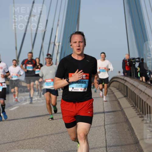 03.10.2026 - Köhlbrandbrückenlauf Strokosch-Dieckow http://msf.ph/oto/10603579 03.10.2026 09:39:57 Position 2 2049 meine-sportfotos.de