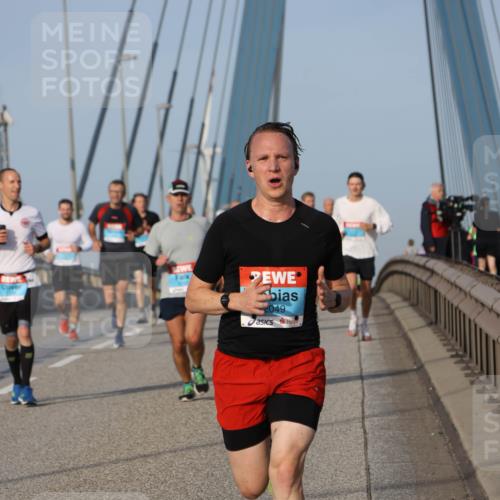 03.10.2026 - Köhlbrandbrückenlauf Strokosch-Dieckow http://msf.ph/oto/10603584 03.10.2026 09:39:57 Position 2 2049 meine-sportfotos.de