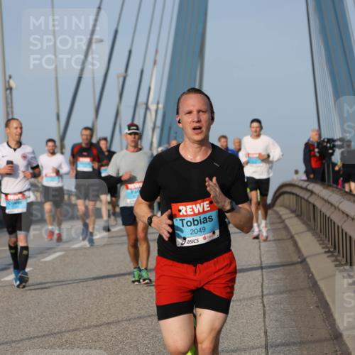 03.10.2026 - Köhlbrandbrückenlauf Strokosch-Dieckow http://msf.ph/oto/10603591 03.10.2026 09:39:57 Position 2 2049 meine-sportfotos.de