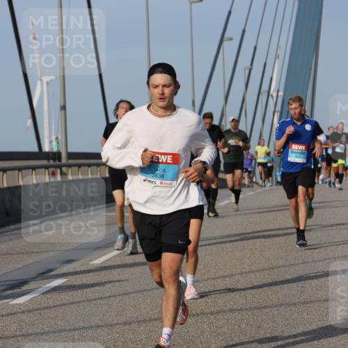 03.10.2026 - Köhlbrandbrückenlauf Strokosch-Dieckow http://msf.ph/oto/10603650 03.10.2026 09:40:05 Position 2 3838 meine-sportfotos.de