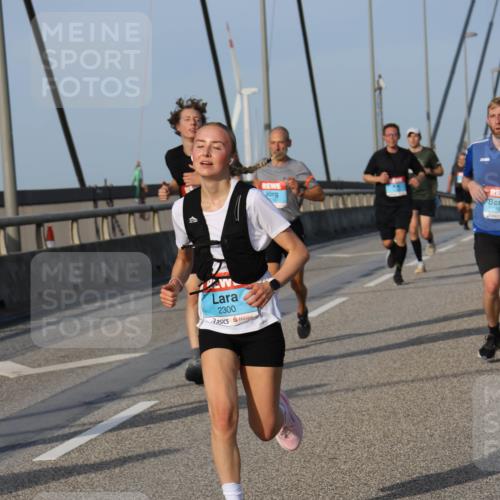 03.10.2026 - Köhlbrandbrückenlauf Strokosch-Dieckow http://msf.ph/oto/10603671 03.10.2026 09:40:07 Position 2 2300 meine-sportfotos.de
