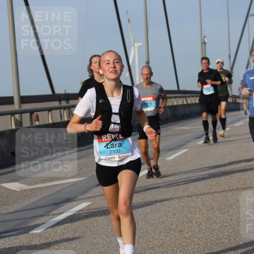 03.10.2026 - Köhlbrandbrückenlauf Strokosch-Dieckow http://msf.ph/oto/10603690 03.10.2026 09:40:08 Position 2 2300 meine-sportfotos.de