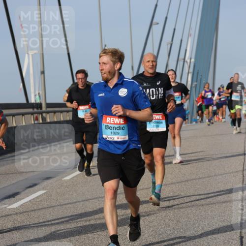 03.10.2026 - Köhlbrandbrückenlauf Strokosch-Dieckow http://msf.ph/oto/10603710 03.10.2026 09:40:09 Position 2 1829, 2189 meine-sportfotos.de