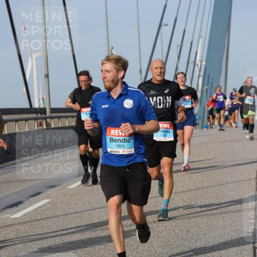 03.10.2026 - Köhlbrandbrückenlauf Strokosch-Dieckow http://msf.ph/oto/10603718 03.10.2026 09:40:09 Position 2 1829, 2189 meine-sportfotos.de