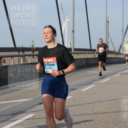 03.10.2026 - Köhlbrandbrückenlauf Strokosch-Dieckow http://msf.ph/oto/10603794 03.10.2026 09:40:14 Position 2 2388 meine-sportfotos.de