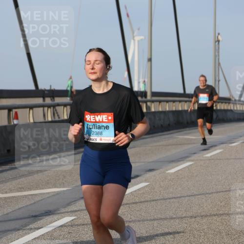 03.10.2026 - Köhlbrandbrückenlauf Strokosch-Dieckow http://msf.ph/oto/10603796 03.10.2026 09:40:14 Position 2 2388 meine-sportfotos.de