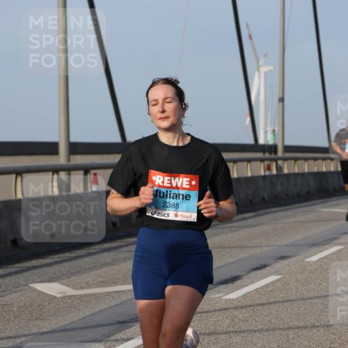 03.10.2026 - Köhlbrandbrückenlauf Strokosch-Dieckow http://msf.ph/oto/10603823 03.10.2026 09:40:14 Position 2 2388 meine-sportfotos.de