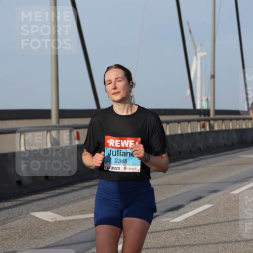 03.10.2026 - Köhlbrandbrückenlauf Strokosch-Dieckow http://msf.ph/oto/10603827 03.10.2026 09:40:14 Position 2 2388 meine-sportfotos.de