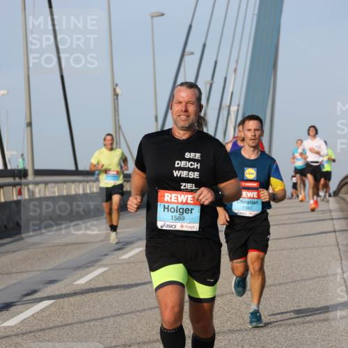 03.10.2026 - Köhlbrandbrückenlauf Strokosch-Dieckow http://msf.ph/oto/10603844 03.10.2026 09:40:19 Position 2 1589, 1942 meine-sportfotos.de