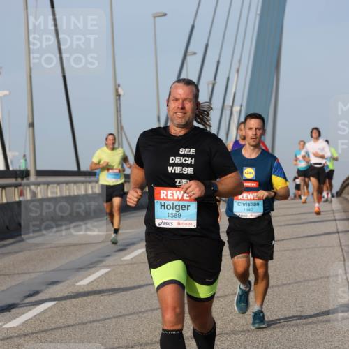 03.10.2026 - Köhlbrandbrückenlauf Strokosch-Dieckow http://msf.ph/oto/10603851 03.10.2026 09:40:19 Position 2 1589, 1942 meine-sportfotos.de