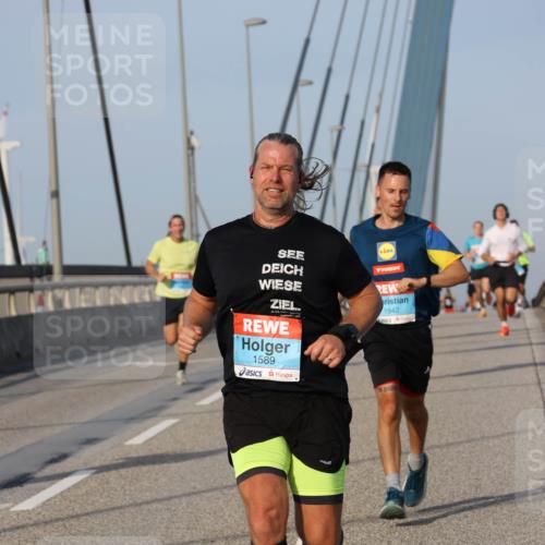 03.10.2026 - Köhlbrandbrückenlauf Strokosch-Dieckow http://msf.ph/oto/10603863 03.10.2026 09:40:19 Position 2 1589, 1942 meine-sportfotos.de