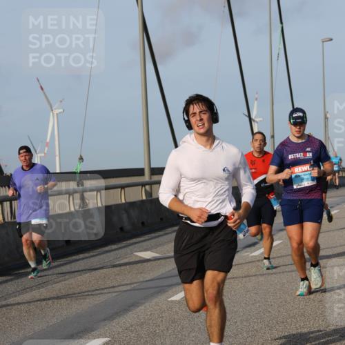 03.10.2026 - Köhlbrandbrückenlauf Strokosch-Dieckow http://msf.ph/oto/10603988 03.10.2026 09:40:31 Position 2 2139 meine-sportfotos.de