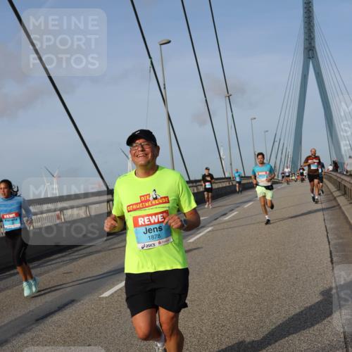 03.10.2026 - Köhlbrandbrückenlauf Strokosch-Dieckow http://msf.ph/oto/10604059 03.10.2026 09:40:37 Position 2 1878 meine-sportfotos.de
