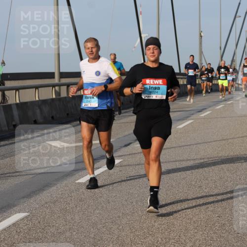 03.10.2026 - Köhlbrandbrückenlauf Strokosch-Dieckow http://msf.ph/oto/10604153 03.10.2026 09:40:53 Position 2 2143, 2224 meine-sportfotos.de