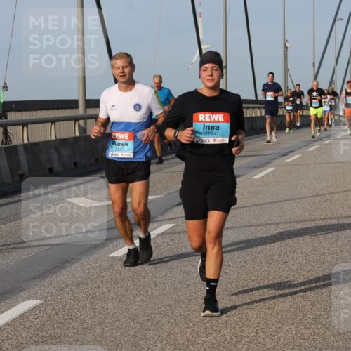 03.10.2026 - Köhlbrandbrückenlauf Strokosch-Dieckow http://msf.ph/oto/10604164 03.10.2026 09:40:53 Position 2 2143, 2224 meine-sportfotos.de