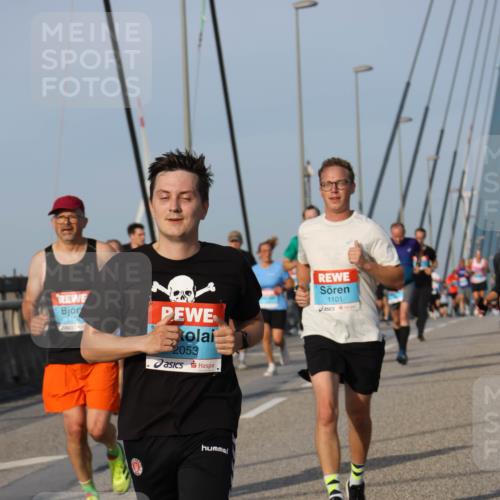 03.10.2026 - Köhlbrandbrückenlauf Strokosch-Dieckow http://msf.ph/oto/10604264 03.10.2026 09:41:03 Position 2 2403, 2053, 1, 1101 meine-sportfotos.de