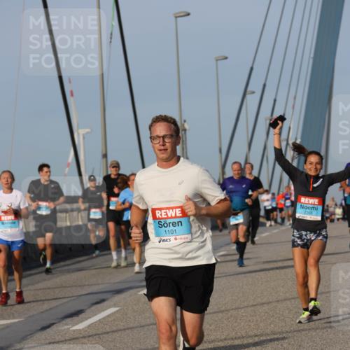 03.10.2026 - Köhlbrandbrückenlauf Strokosch-Dieckow http://msf.ph/oto/10604276 03.10.2026 09:41:04 Position 2 1101, 2368 meine-sportfotos.de