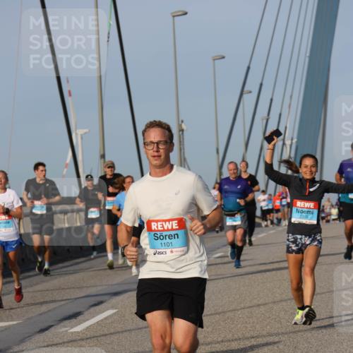 03.10.2026 - Köhlbrandbrückenlauf Strokosch-Dieckow http://msf.ph/oto/10604281 03.10.2026 09:41:04 Position 2 1101, 2368 meine-sportfotos.de