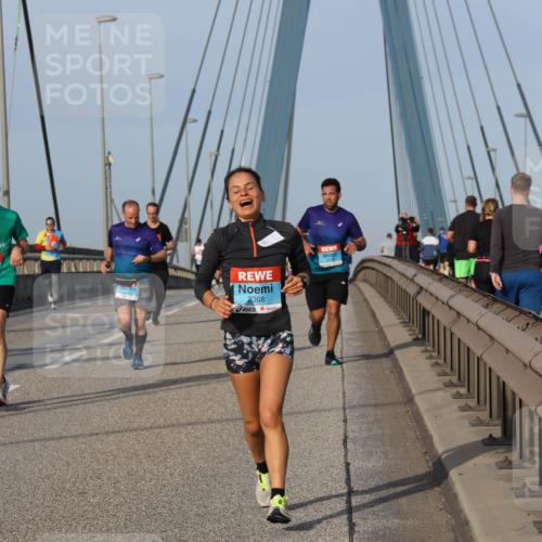 03.10.2026 - Köhlbrandbrückenlauf Strokosch-Dieckow http://msf.ph/oto/10604296 03.10.2026 09:41:07 Position 2 2368 meine-sportfotos.de