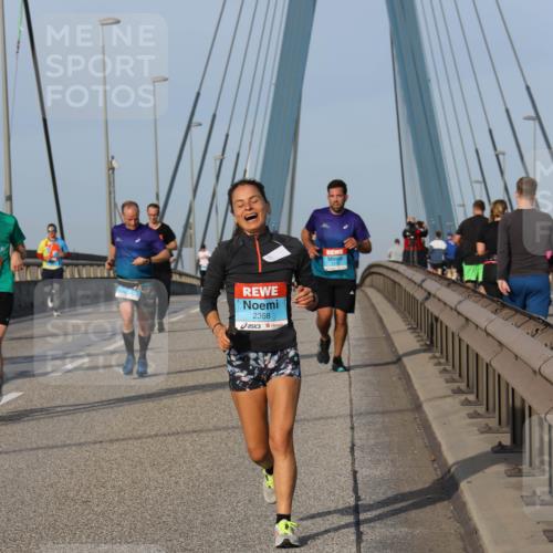 03.10.2026 - Köhlbrandbrückenlauf Strokosch-Dieckow http://msf.ph/oto/10604302 03.10.2026 09:41:07 Position 2 2368 meine-sportfotos.de
