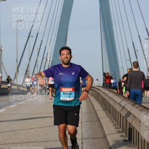 03.10.2026 - Köhlbrandbrückenlauf Strokosch-Dieckow http://msf.ph/oto/10604364 03.10.2026 09:41:10 Position 2 2718 meine-sportfotos.de