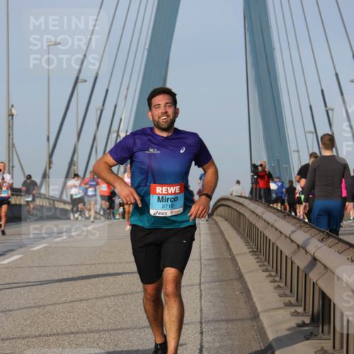 03.10.2026 - Köhlbrandbrückenlauf Strokosch-Dieckow http://msf.ph/oto/10604373 03.10.2026 09:41:10 Position 2 2718 meine-sportfotos.de