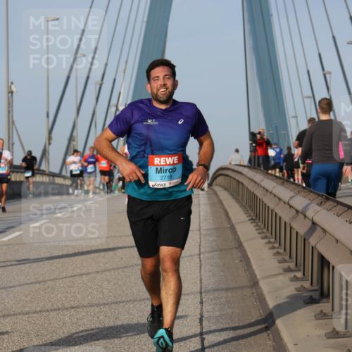 03.10.2026 - Köhlbrandbrückenlauf Strokosch-Dieckow http://msf.ph/oto/10604378 03.10.2026 09:41:10 Position 2 2718 meine-sportfotos.de
