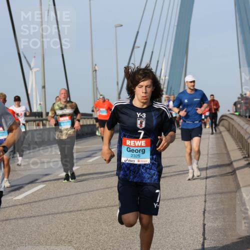 03.10.2026 - Köhlbrandbrückenlauf Strokosch-Dieckow http://msf.ph/oto/10604460 03.10.2026 09:41:25 Position 2 3, 2325 meine-sportfotos.de