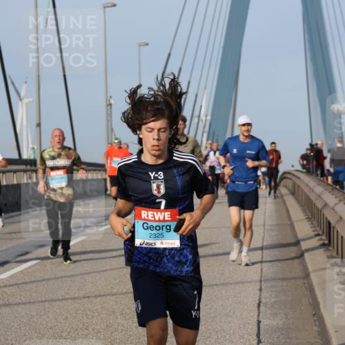 03.10.2026 - Köhlbrandbrückenlauf Strokosch-Dieckow http://msf.ph/oto/10604484 03.10.2026 09:41:25 Position 2 3, 2325, 3 meine-sportfotos.de