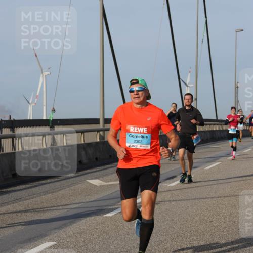 03.10.2026 - Köhlbrandbrückenlauf Strokosch-Dieckow http://msf.ph/oto/10604534 03.10.2026 09:41:33 Position 2 2302 meine-sportfotos.de